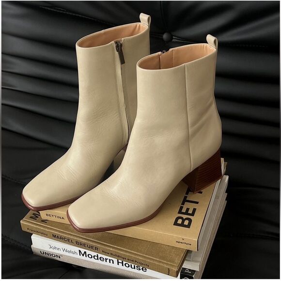 Marc Fisher LTD Floria Bootie – Bone Leather – Size 7 1/2. - Picture 3 of 8